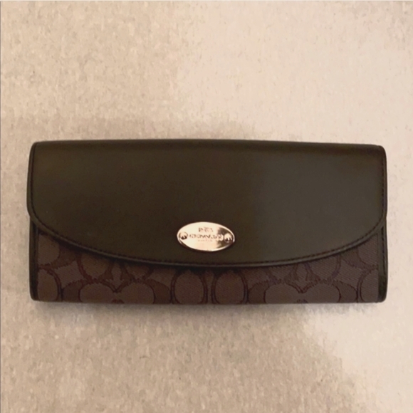 Coach Handbags - Coach Long Wallet